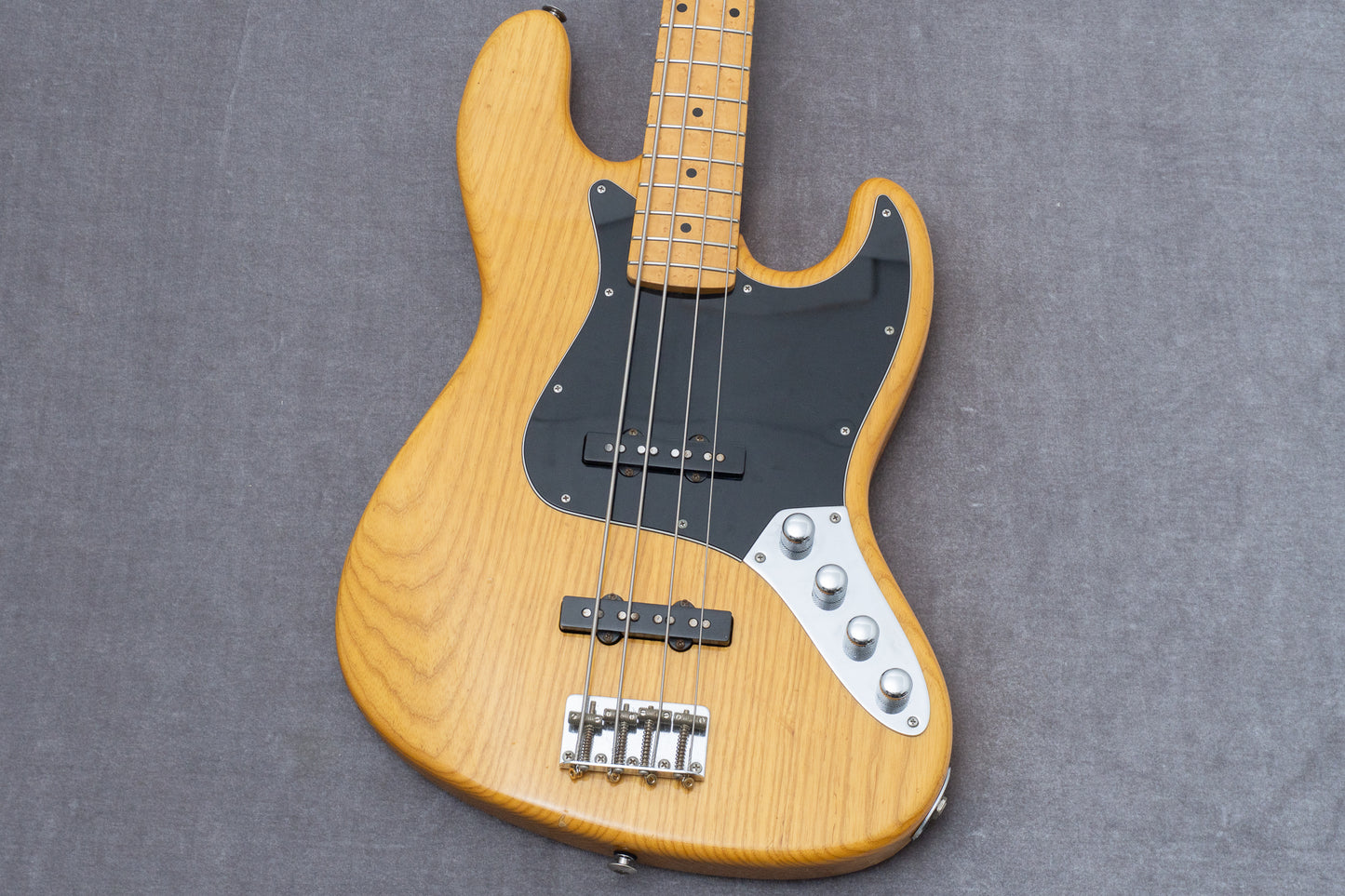 【used】Suhr / Classic J Active 4.08kg #3823【GIB Hyogo】