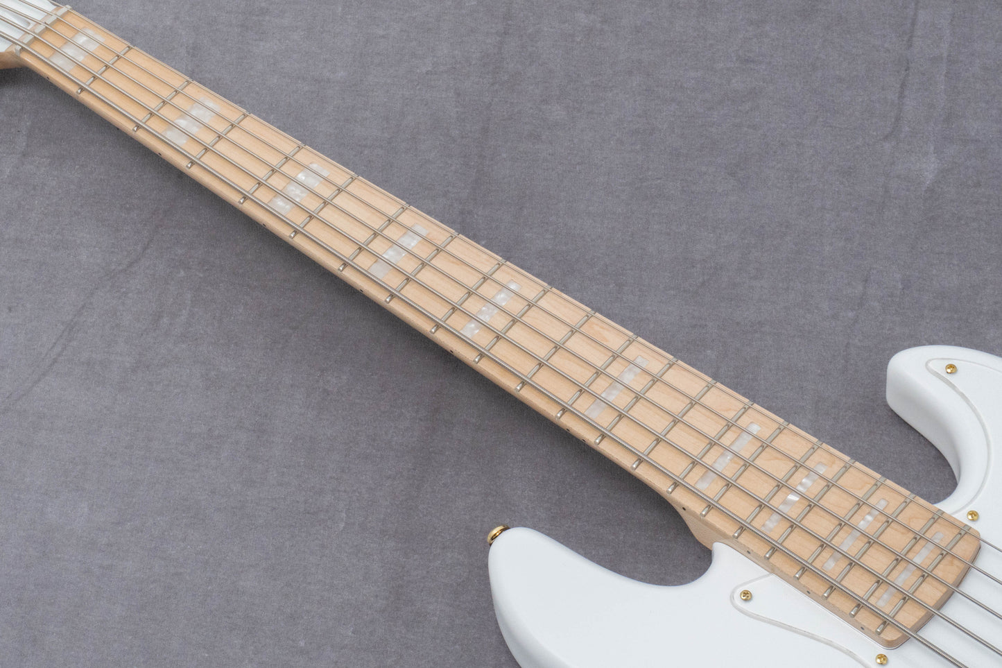 【new】Swing Guitars / Jazz Deluxe 5 White 4.75kg #2508003【GIB Hyogo】