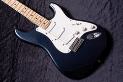 【used】Fender / Custom Shop Eric Clapton Stratocaster Mercedes Blue 2000 3.47kg #CN90447 [Consignment]【GIB Yokohama】