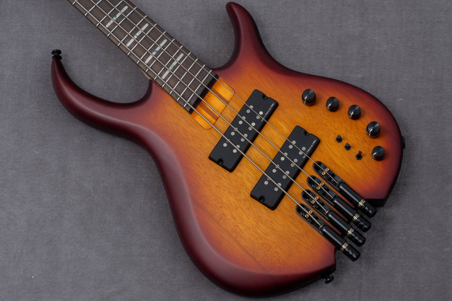 【new】Sire / M6-4 TS.S 3.45kg #2N25H10482【GIB Hyogo】