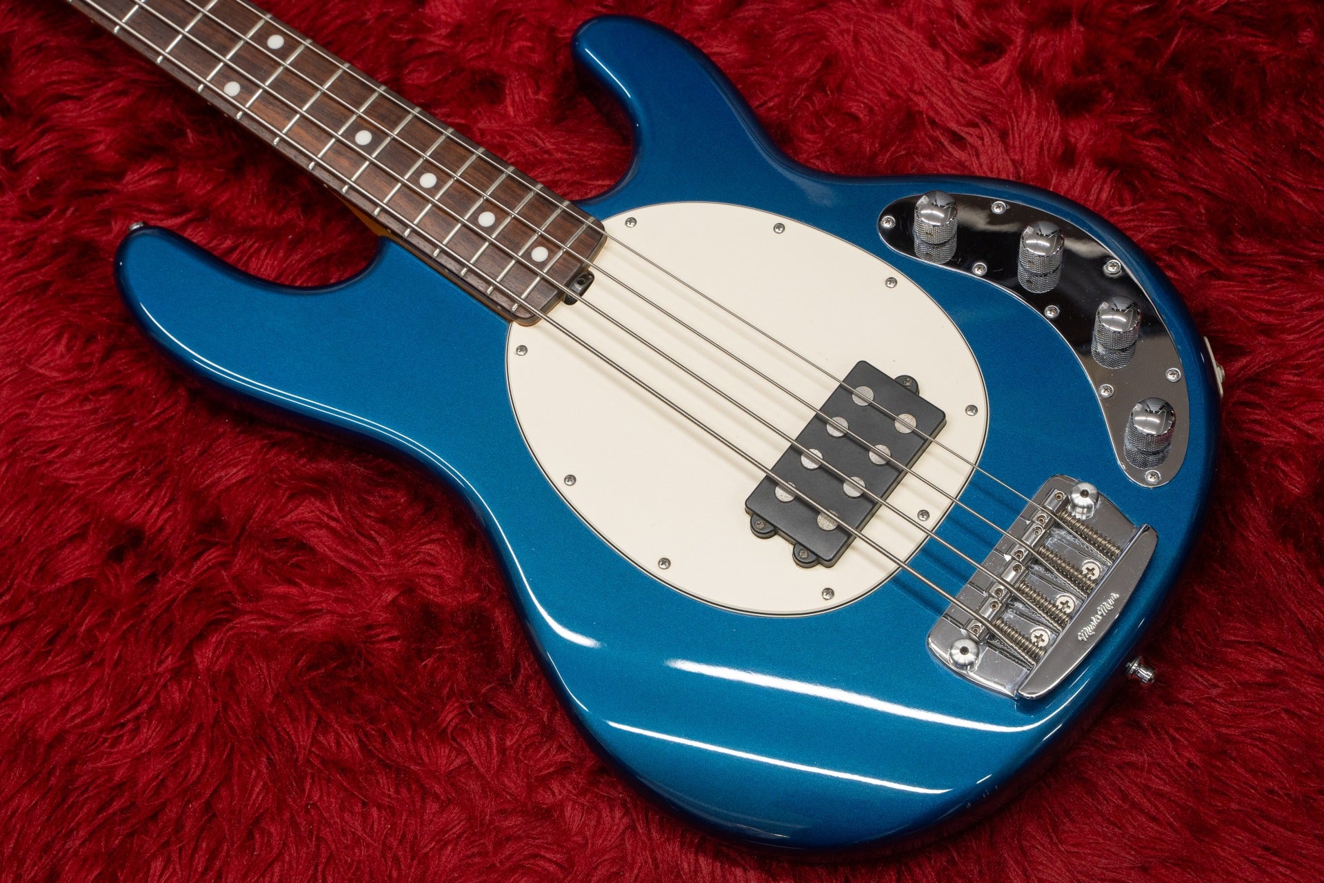 ベース rip 1/2 Musicman USA StingRay 1999 1999 Ernie Ball Music Man USA Stingray Bass (Natural) – Cool