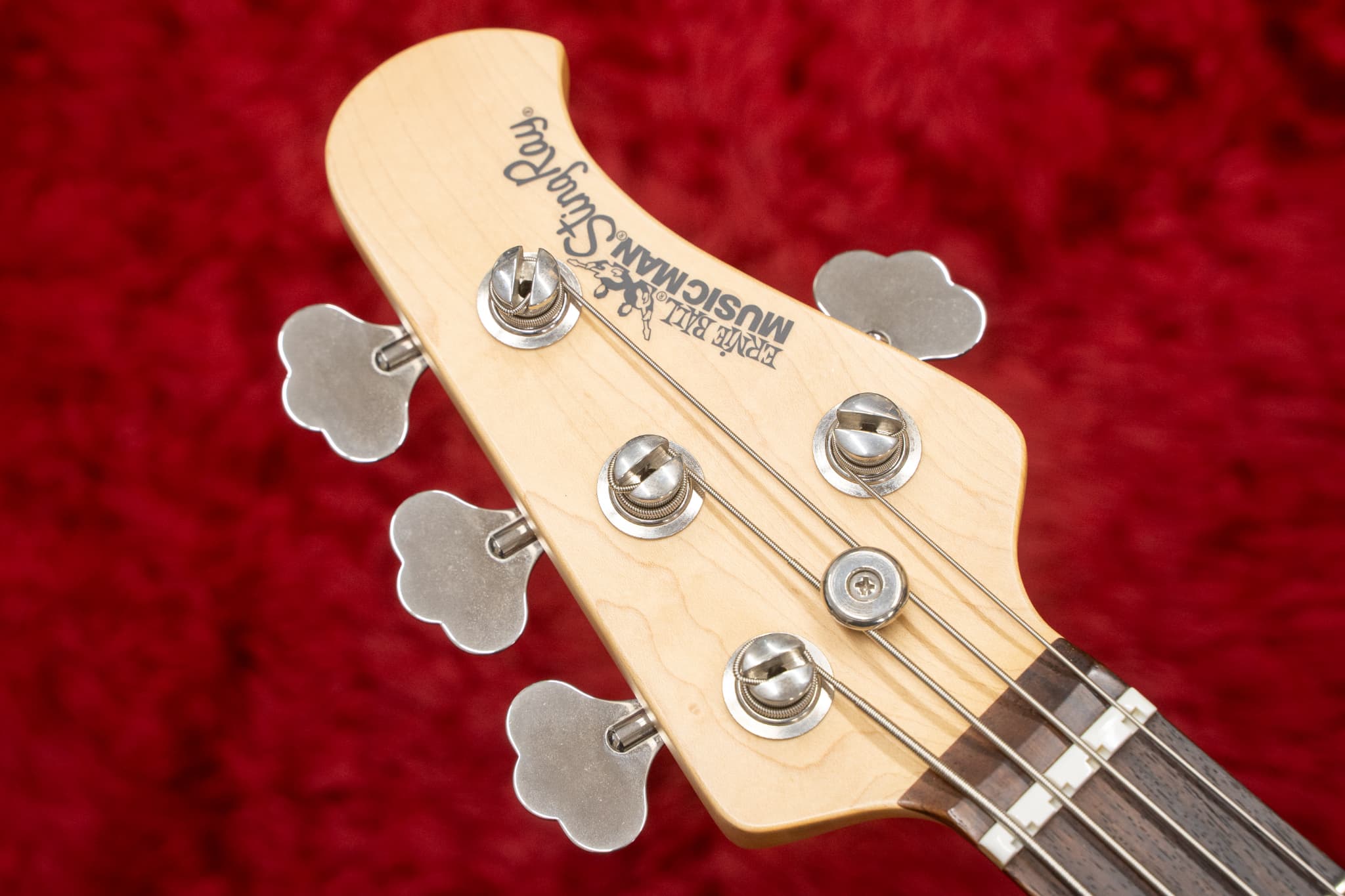 used】Ernie Ball Music Man / Stingray 3EQ NAT 2005 4.775kg #E49823
