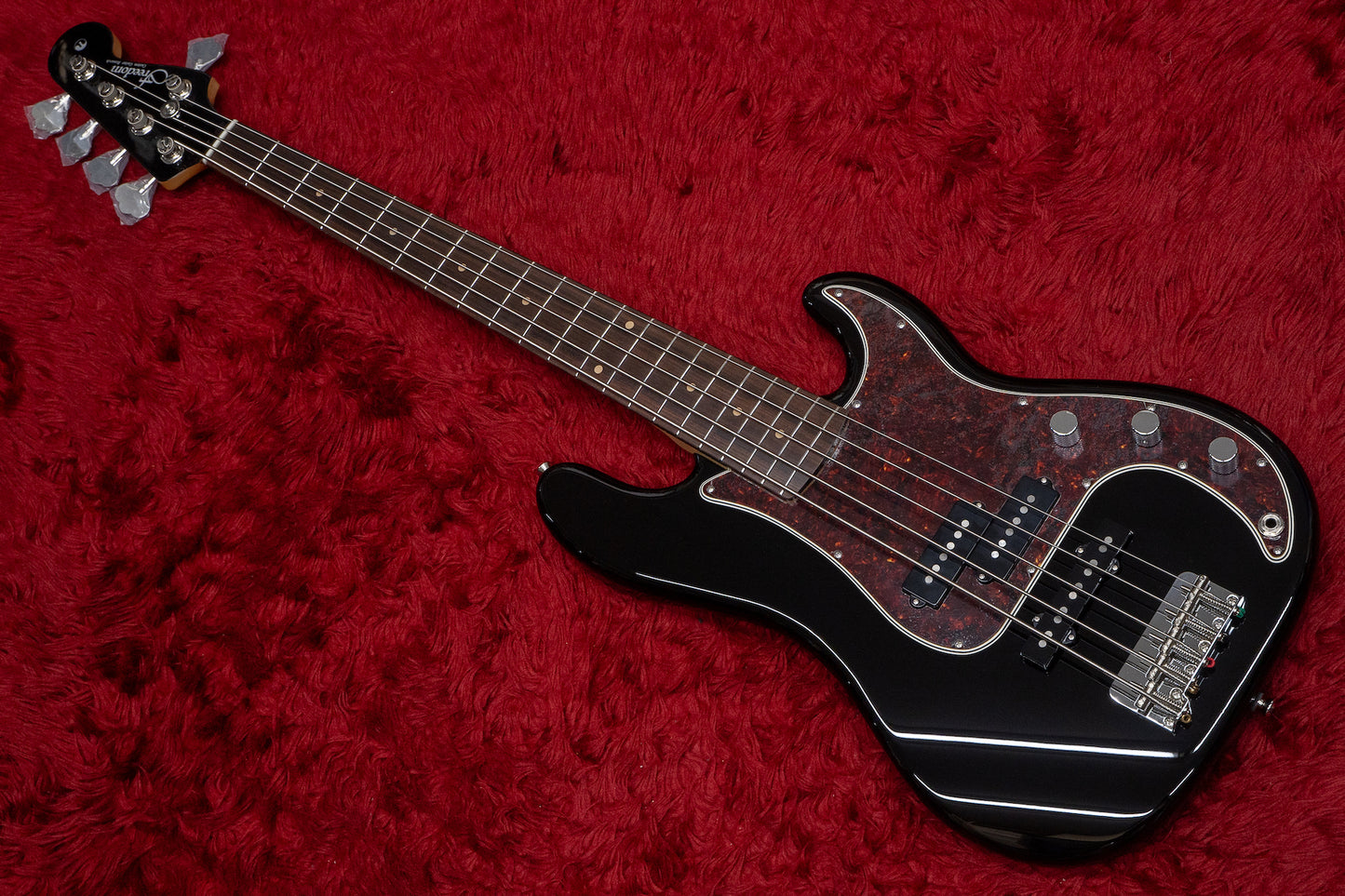 【new】Freedom Custom Guitar Research / C.S. Retro Series PJ 5st. / BLK 4.300kg #1733L【GIB Yokohama】