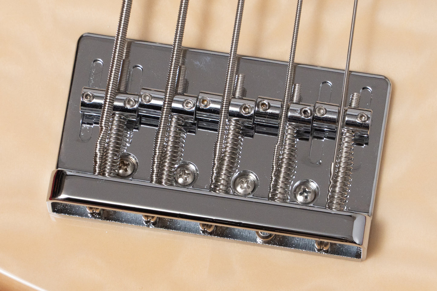 【new】woofy basses / ONE series Hank 5 M Plus Natural