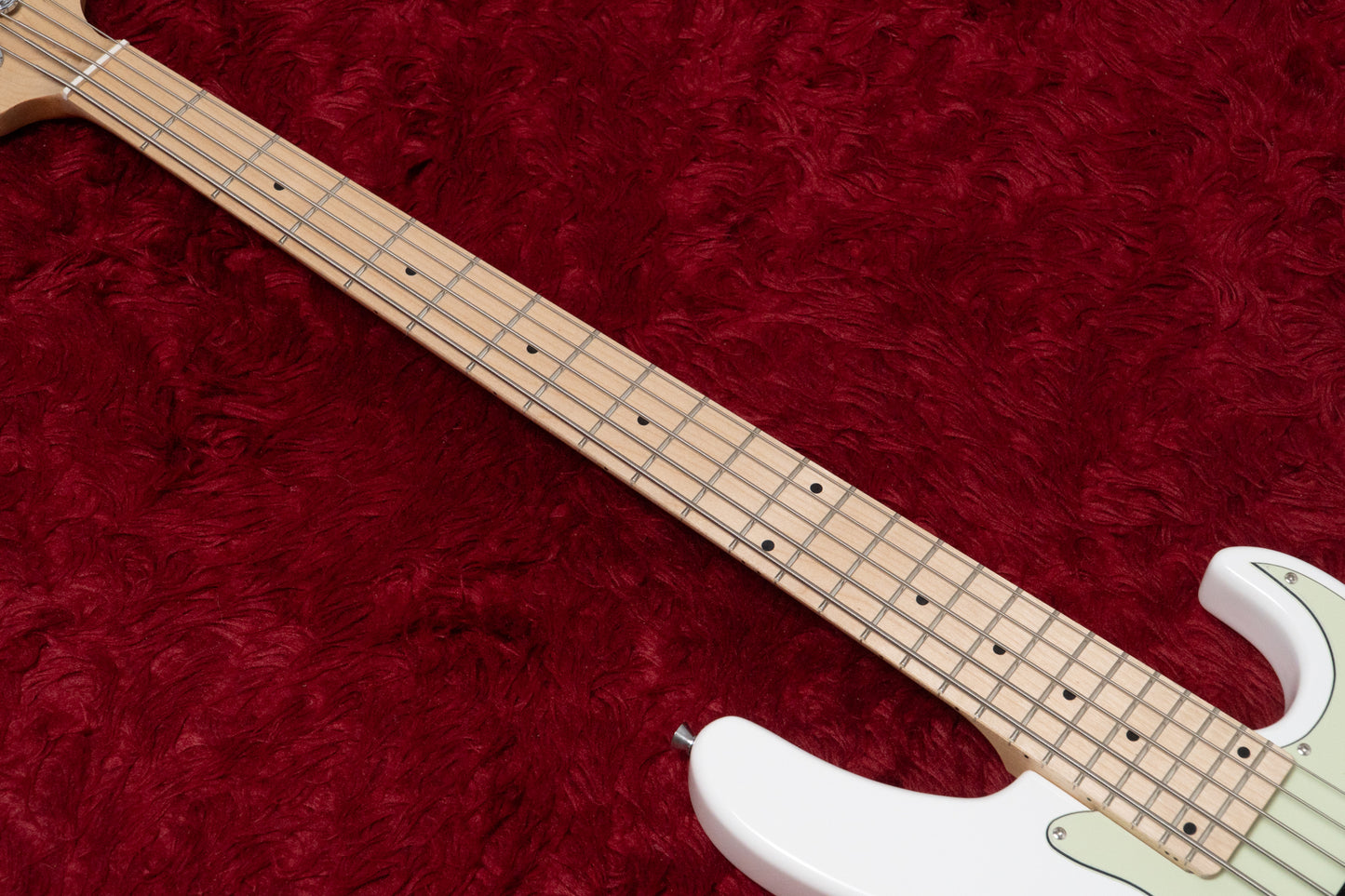 【new】woofy basses / ONE series Hank 5 M White