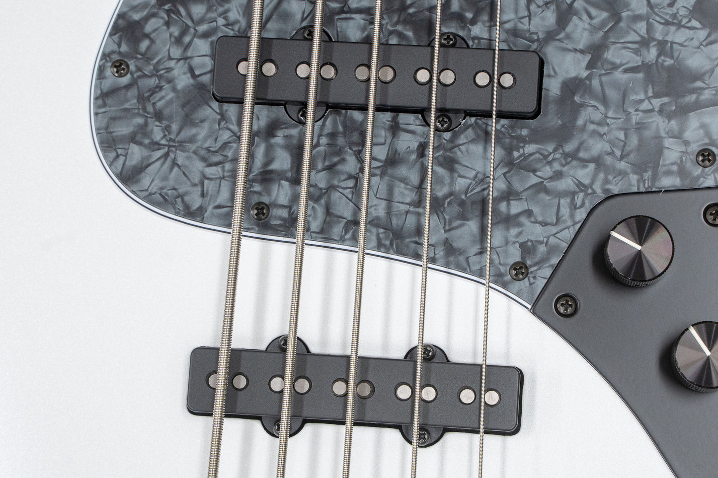 [new] Kikuchi Guitars / Custom Bass 5 / snowflake whilte pearl #14 3.6kg [Yokohama]