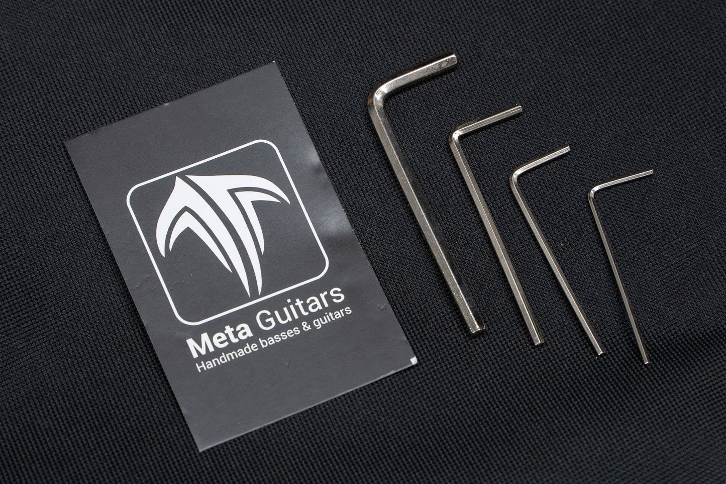 【new】Meta Guitars / Veil B4 Medium Scale Champagne Beige 3.135kg【GIB Yokohama】