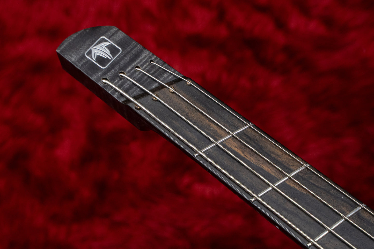 【new】Meta Guitars / Veil B4 Medium Scale Champagne Beige 3.135kg【GIB Yokohama】