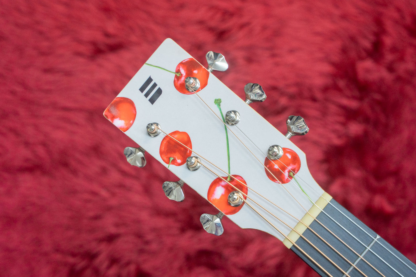 [new] NAGI GUITARS / cherry Ivory  [Yokohama]