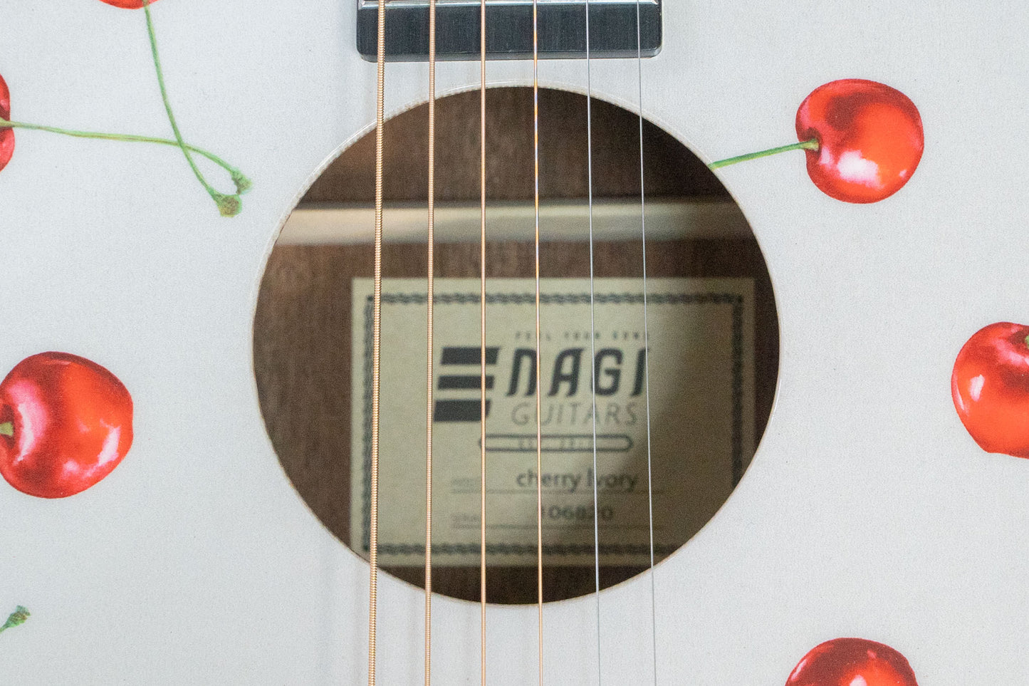 [new] NAGI GUITARS / cherry Ivory  [Yokohama]