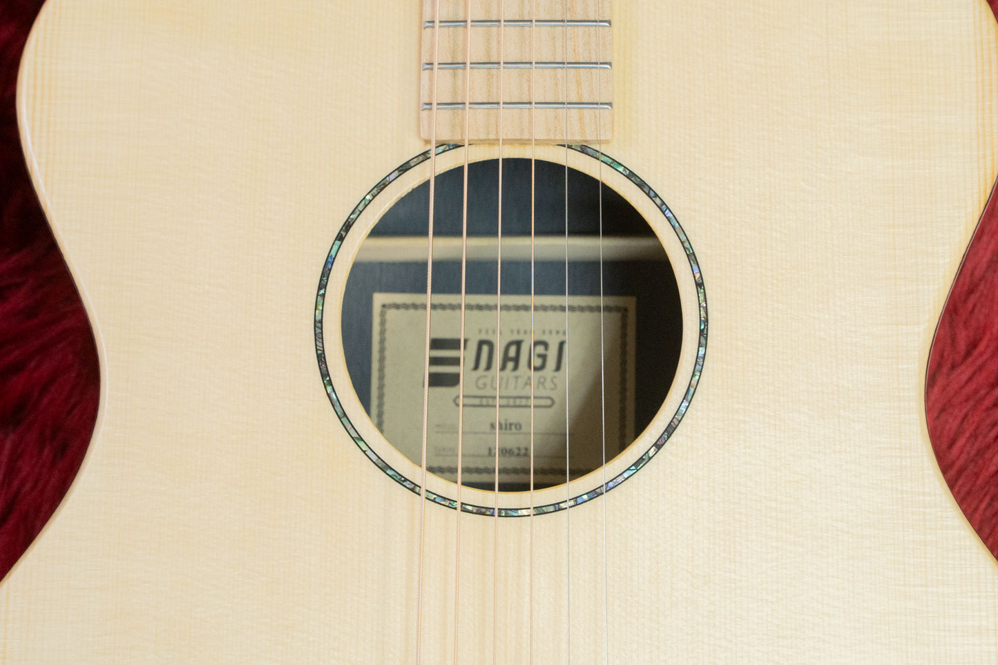 [new] NAGI GUITARS / shiro  [Yokohama]