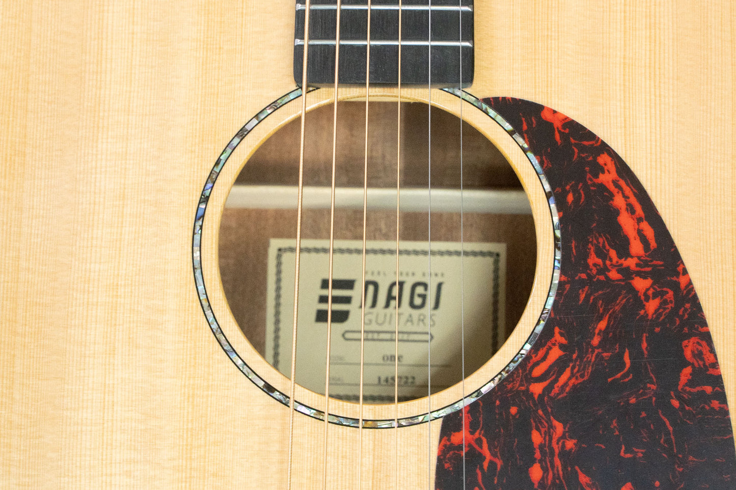 [new] NAGI GUITARS / one  [Yokohama]
