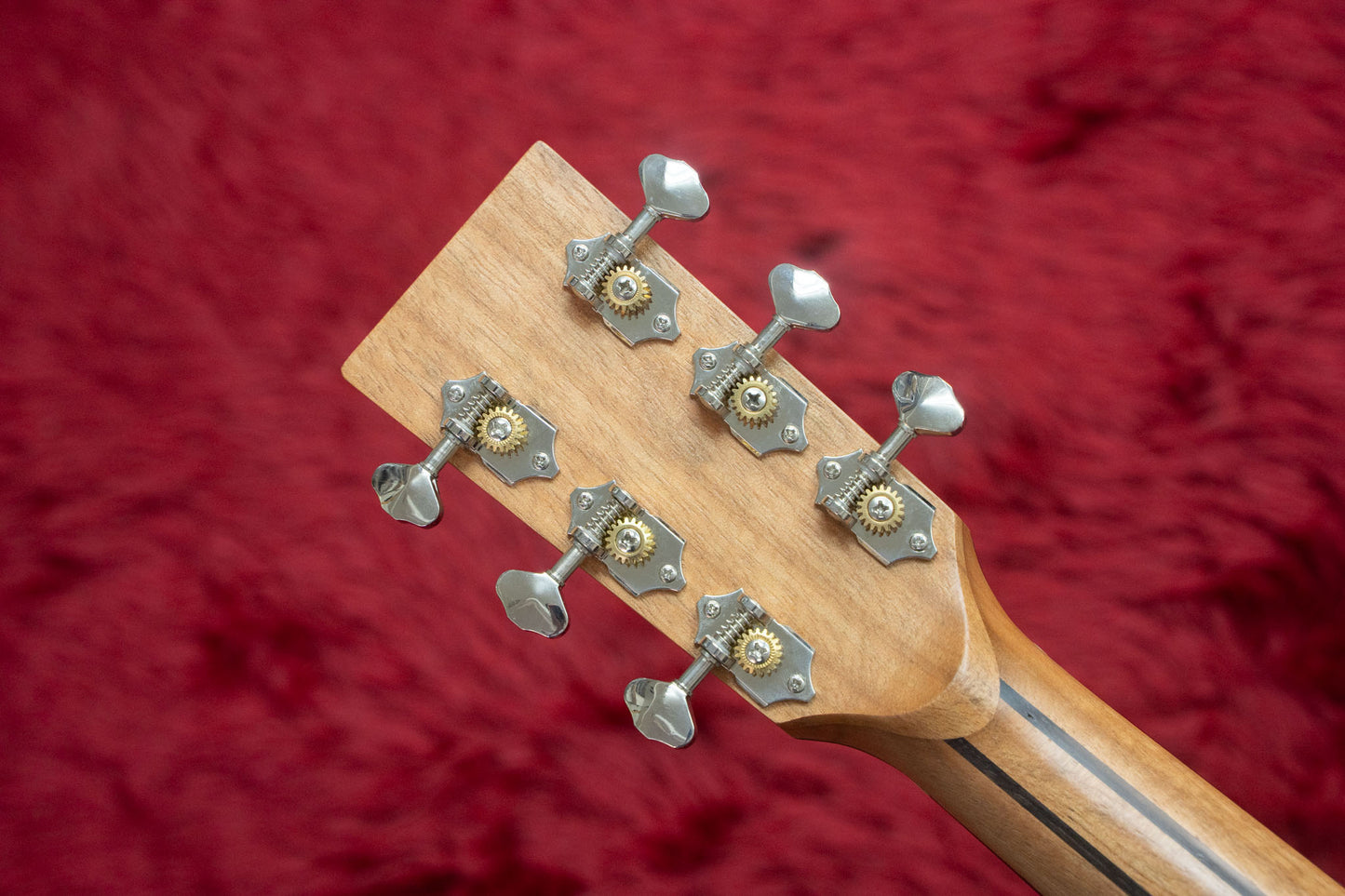 [new] NAGI GUITARS / kuro mini  [Yokohama]