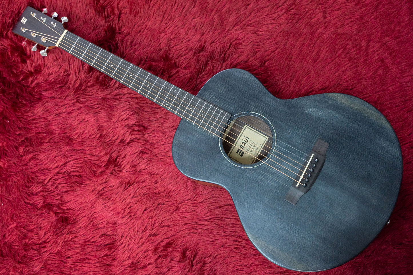 [new] NAGI GUITARS / kuro mini  [Yokohama]