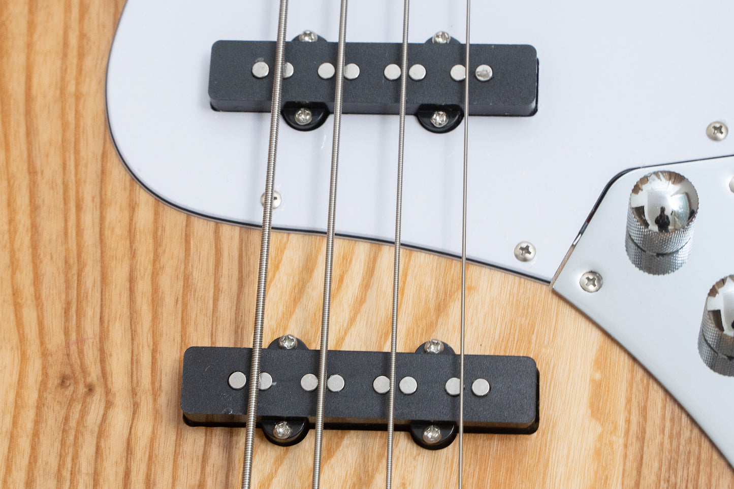 【new】woofy basses / ONE series Cavalier 4 Natural