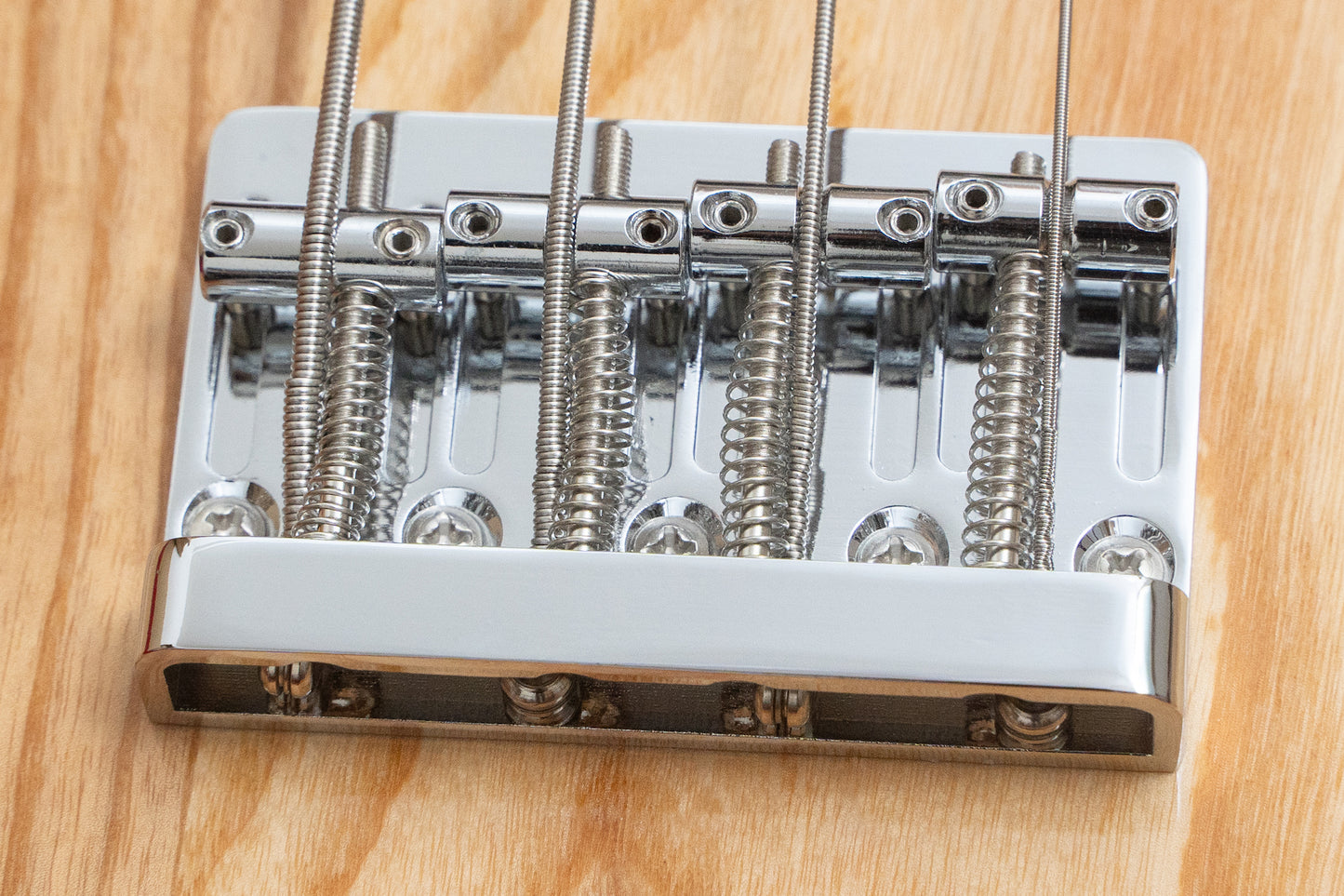 【new】woofy basses / ONE series Cavalier 4 Natural