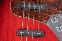 [used] Squier / Jazz Bass 2 Tone Red Burst Standard Series #ICS10007646 3.505kg [Yokohama store]