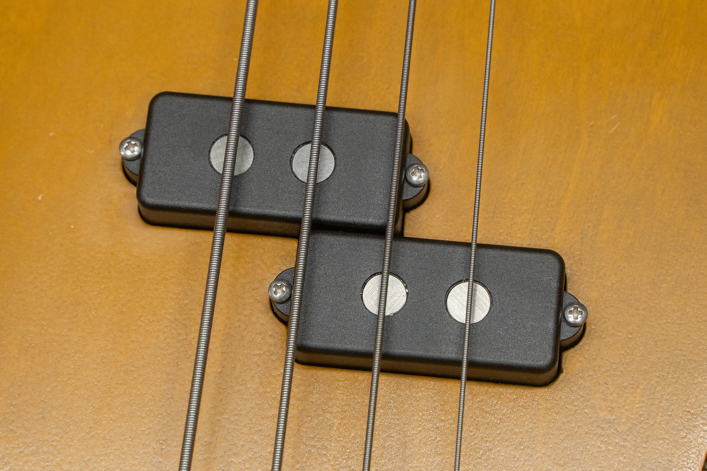 【new】Ulrich Bass Design / Retro57 P4 Yellow light relic 3.350kg【GIB Yokohama】