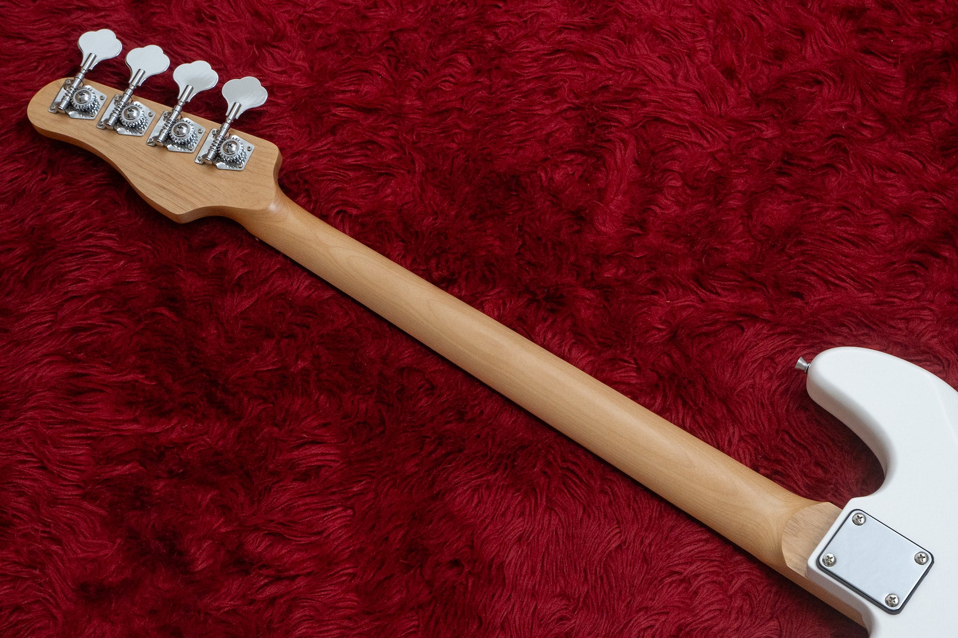 new】woofy basses / ONE series Woo 4 White – Bass Shop Geek IN Box