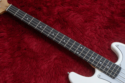 【new】woofy basses / ONE series Woo 4 White