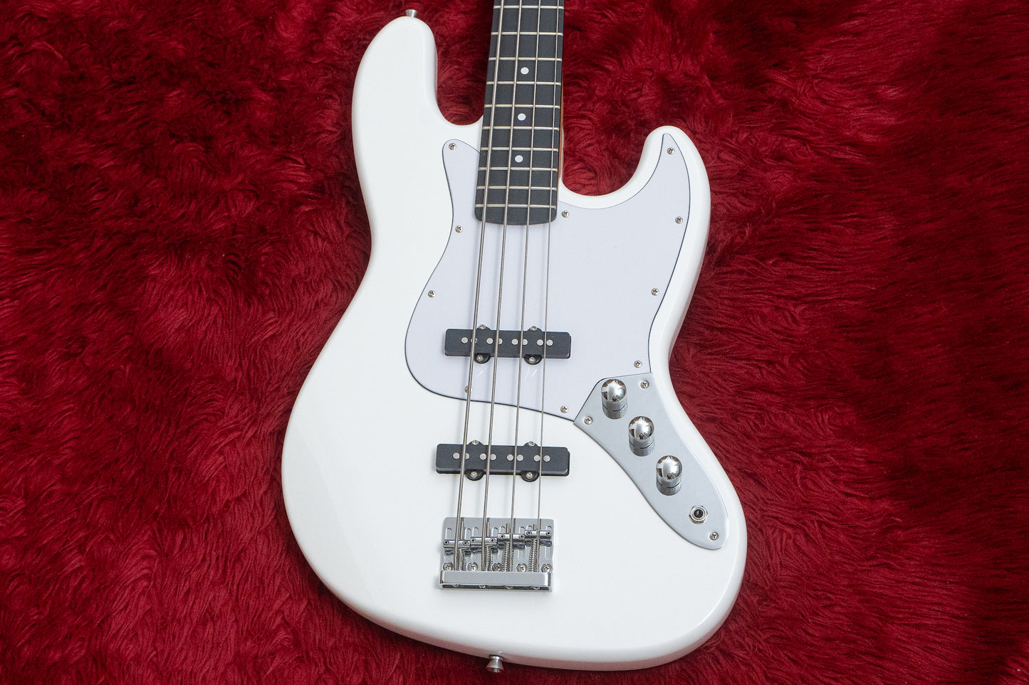 【new】woofy basses / ONE series Cavalier 4 White