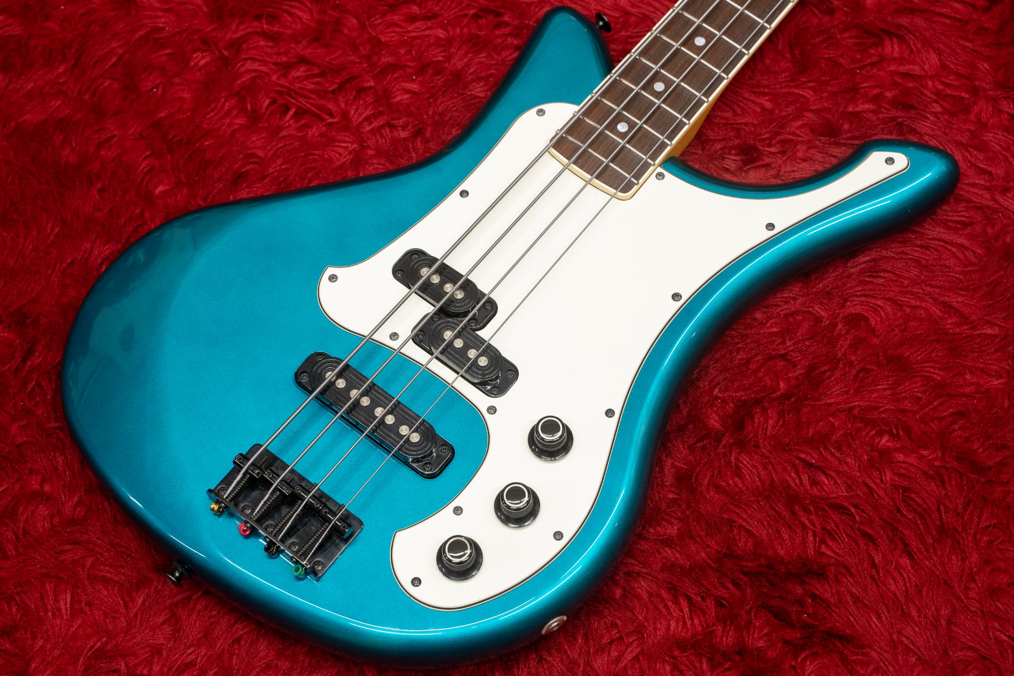 YAMAHA ヤマハ　SBV550 エレキギター　ブルー　動作未確認 Yahoo!オークション -「yamaha sbv」の落札相場・落札価格