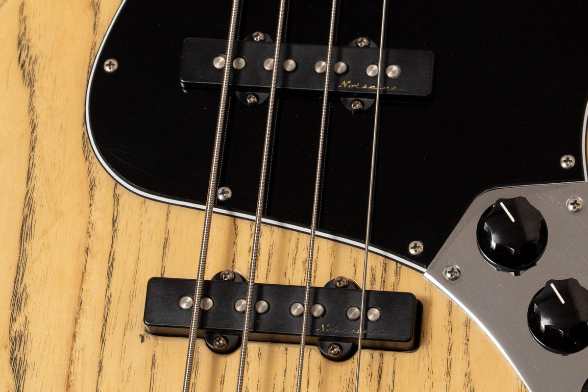 【used】Fender Custom Shop / Custom Classic Jazz Bass NAT 2004 3.930kg #CZ10547【GIB Yokohama】