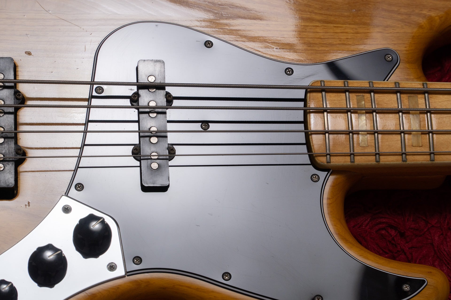used】Fender / 1976 Jazz Bass NAT 4.400kg #662408【GIB Yokohama