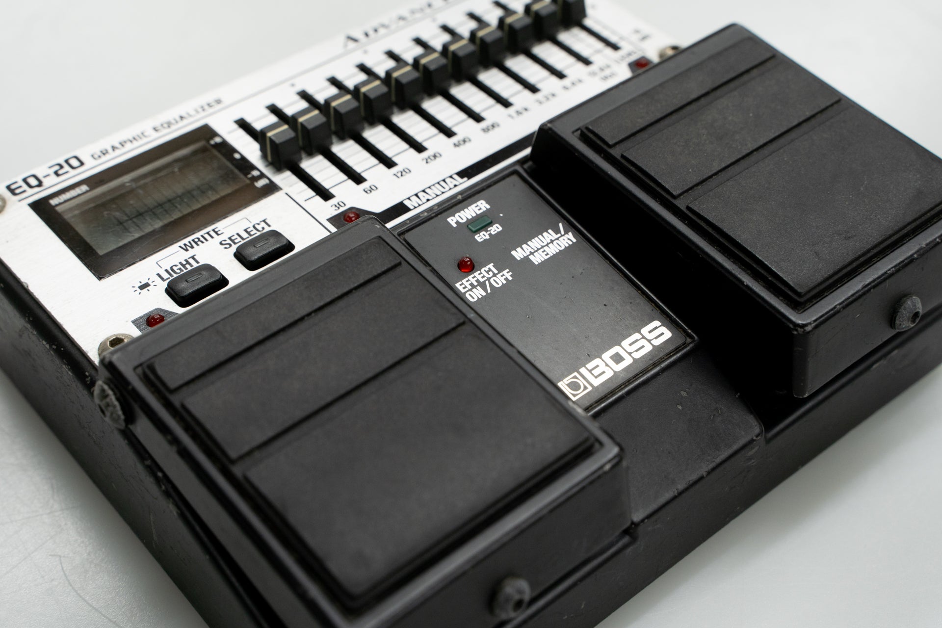 used】BOSS / EQ-20 GRAPHIC EQUALIZER【GIB Yokohama】 – Bass Shop