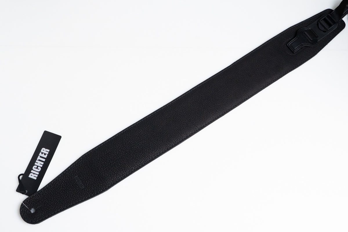 【new】Richter / Beaver's Tail Bullneck Wild Black【GIB Yokohama】