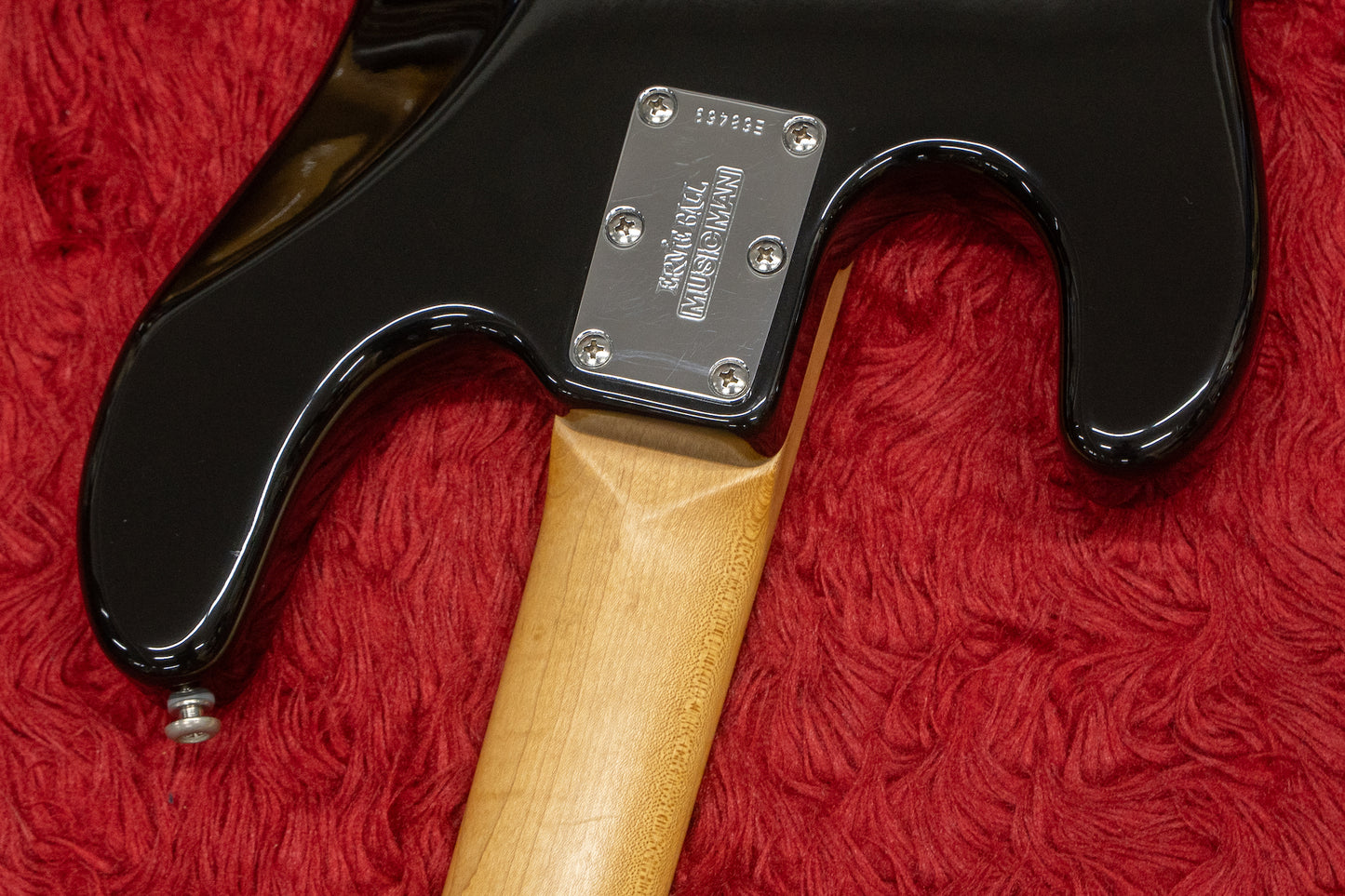 [used] Ernie Ball Music Man / StingRay BLK 3EQ 2008 4.355kg #E68469 [Consignment item] [GIB Yokohama]