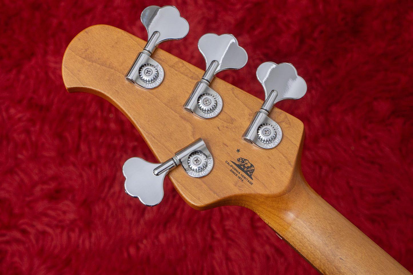 【used】Ernie Ball Music Man / StingRay Special Ivory White 2020 3.800kg #F88248【GIB Yokohama】