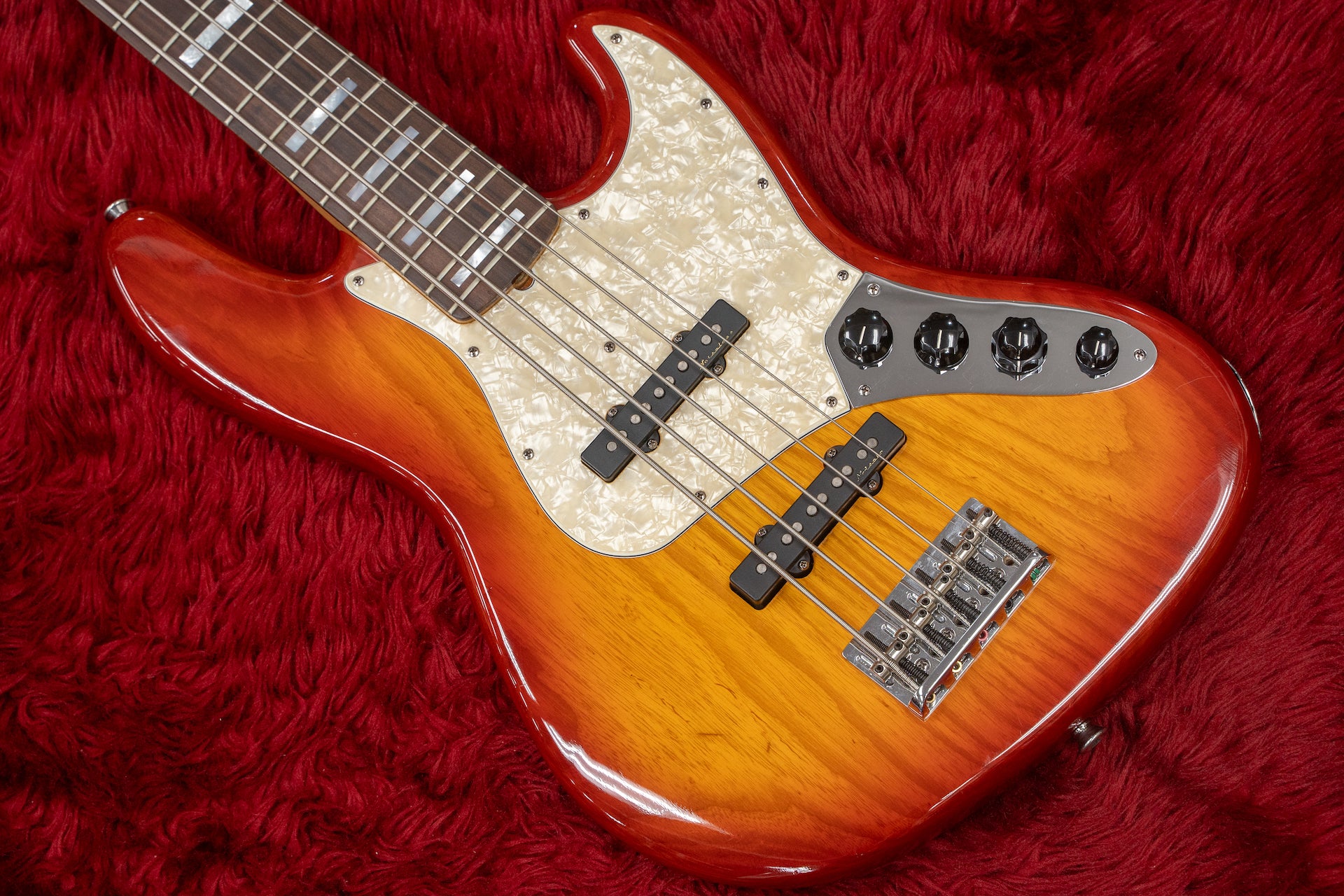 TB Guitarworks J-MOD BASS 344 Olympic White | TONE BLUE