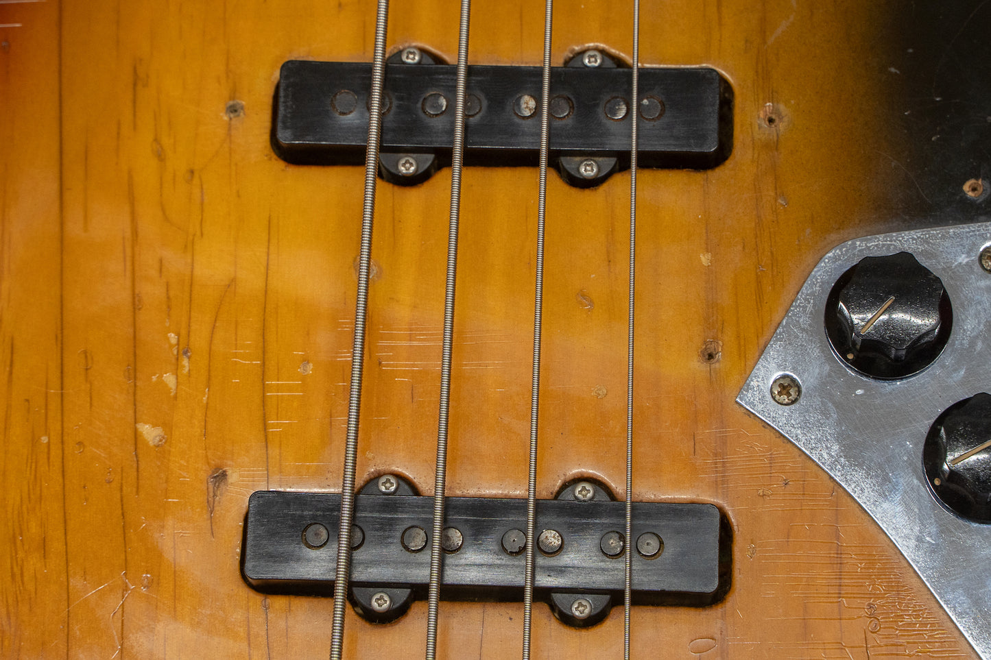 【used】Fender / 1969 Jazz Bass 3TS 3.995kg #226197【Consignments】【GIB Yokohama】