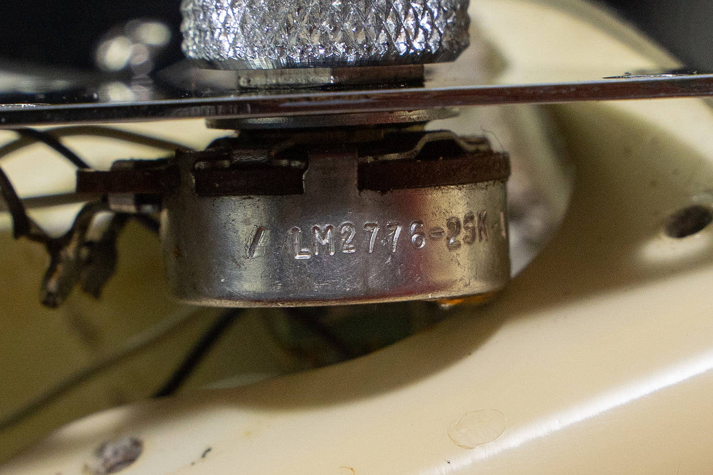 【used】Music Man / Pre Ernie Sabre Bass white 1980 4.785kg #C005479【Consignment 】【GIB Yokohama】