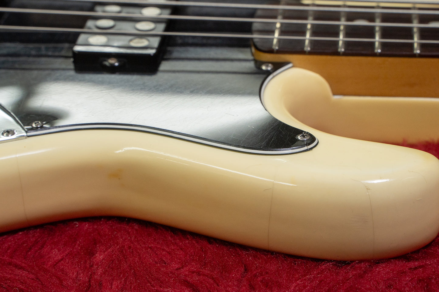 【used】Music Man / Pre Ernie Sabre Bass white 1980 4.785kg #C005479【Consignment 】【GIB Yokohama】