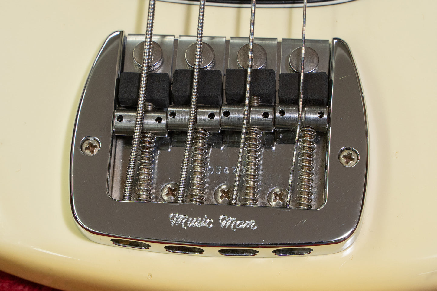 【used】Music Man / Pre Ernie Sabre Bass white 1980 4.785kg #C005479【Consignment 】【GIB Yokohama】