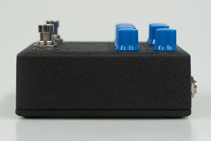 【used】NUX / Melvin Lee Davis Bass Preamp + DI【GIB Yokohama】