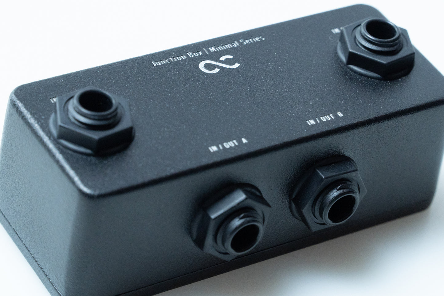 【used】One Control / Minimal Series Pedal Board Junction Box【GIB Yokohama】