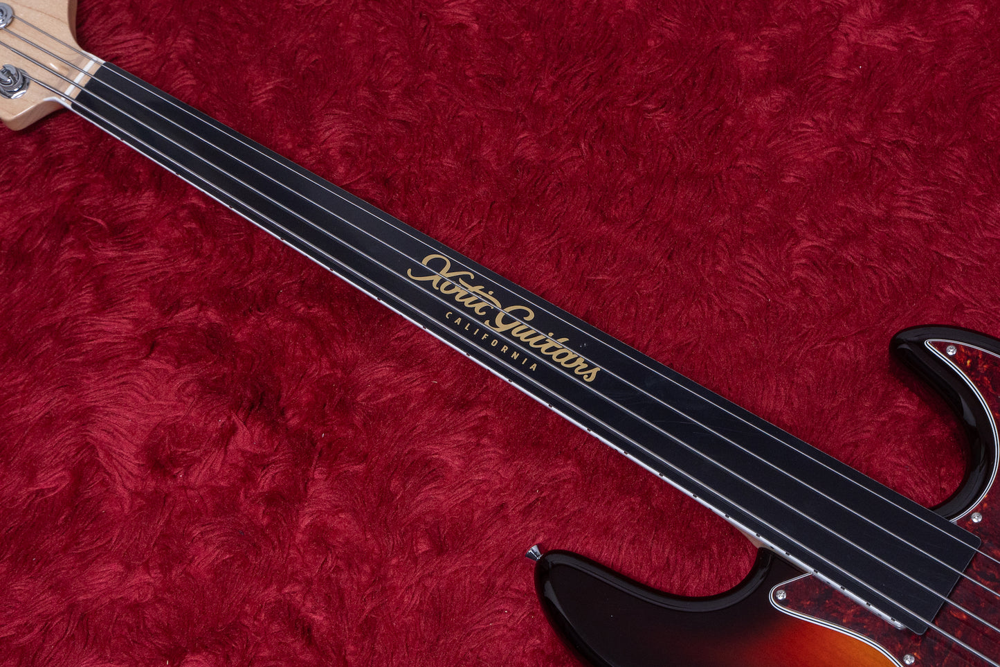 【new】Xotic / XJ-Core 4st 3Tone Burst / Alder / M 3.835kg #25002【GIB Yokohama】