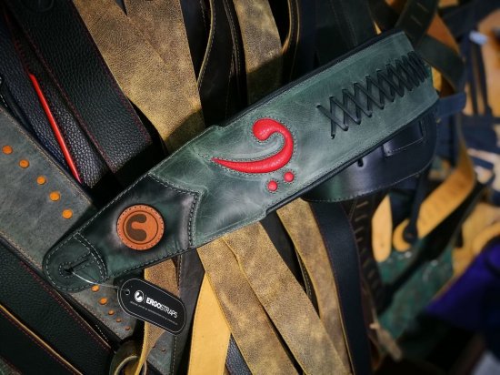 [신제품] ERGOSTRAPS / 패딩 폴래시 그레이 / 블랙 / 레드 디테일 4" 짧은