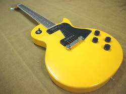 Everybody loves TV Yellow