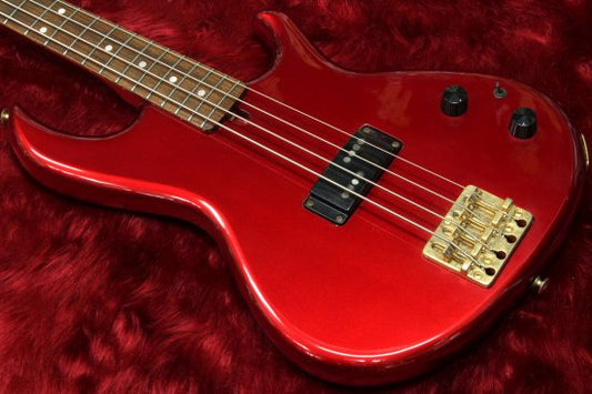 Sound is sharp and fat