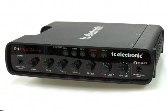 Very lightweight D-class amplifier