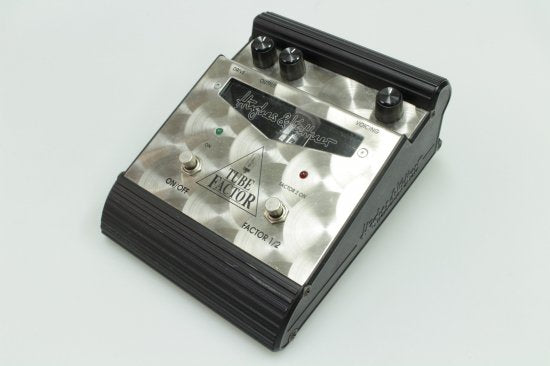 Effector using actual vacuum tube