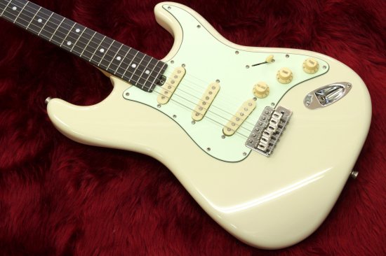 Outlet products with small strips in bodyback