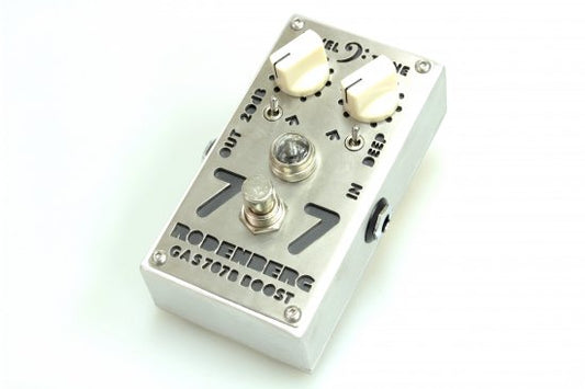Clean booster for base showing three-dimensional sound images