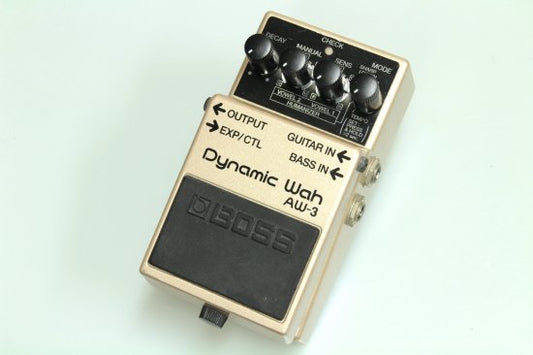 Some maniac in the boss's effect pedal
