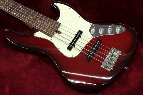 Bitity, sound with a sense of speed