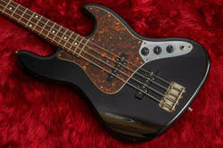 It is a famous dunkan jazz based as a brand to make a pickup